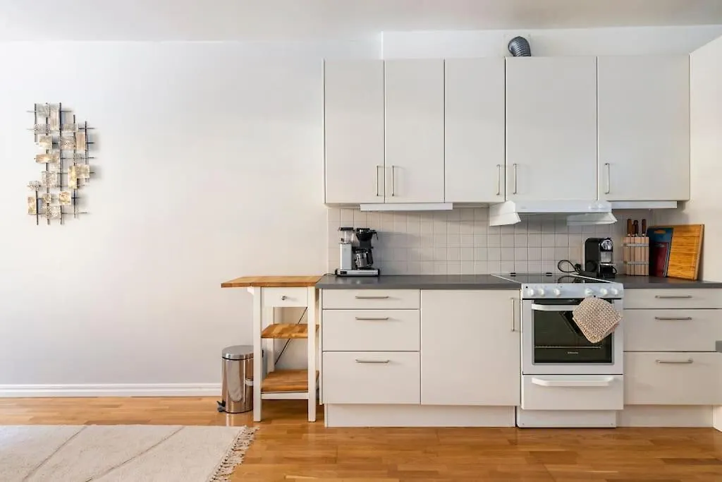 100 Sqm Apartment In Stockholms Finest Area - Oestermalm