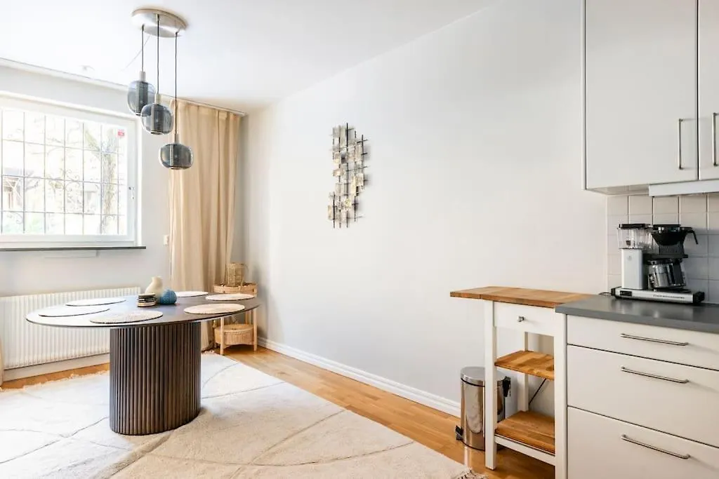 100 Sqm Apartment In Stockholms Finest Area - Oestermalm