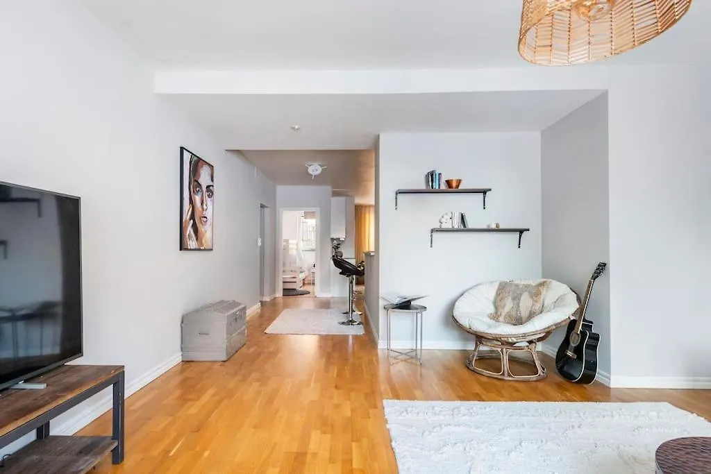 100 Sqm Apartment In Stockholms Finest Area - Oestermalm